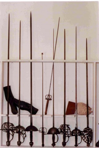 fencing rack 320x480